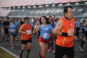 BIB: 503, 5077
                            <button type="button" onclick="openModal(10462526)" class="btn btn-primary btn-sm float-right btn-popup" data-toggle="modal" data-target=".modal-high-quality">
                        <i class="fas fa-shopping-cart"></i> Add to Cart
                    </button>
                                            <button type="button" onclick="isThisMe(10462526, true)" class="btn btn-success btn-sm float-right btn-popup btn-isme hidden" data-toggle="tooltip" data-placement="bottom" title="นี่คือรูปของคุณใช่ไหม คลิกที่นี่เพื่อเอาเข้าอัลบั้ม">
                        <i class="fas fa-plus"></i> Add to album
                    </button>
                    <button type="button" onclick="isThisMe(10462526, false)" class="btn btn-warning btn-sm float-right btn-popup btn-isnotme hidden">
                        <i class="fas fa-ban"></i> Remove from album
                    </button>